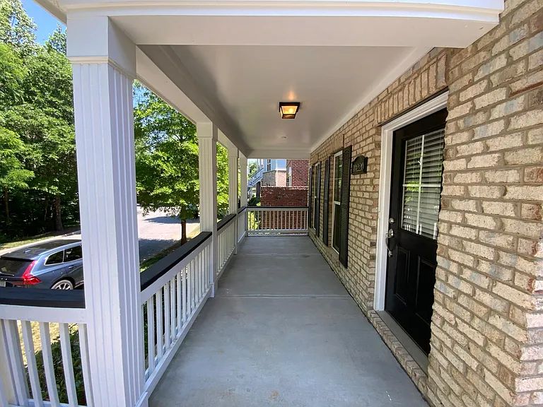 10220 Vanguard Pkwy — Photo 3
