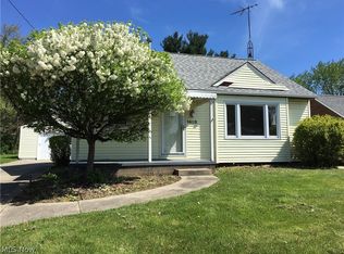 1403 Gulling Ave E, Louisville, OH 44641