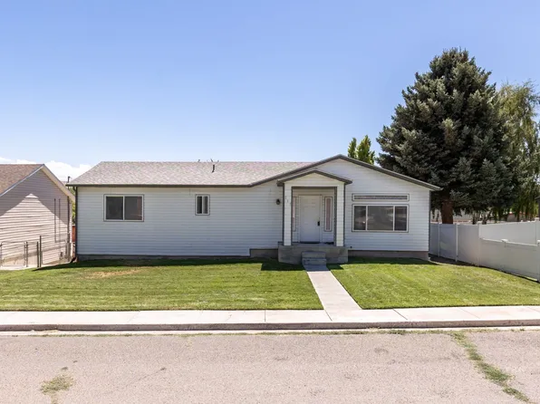 213 Ash St, Carlin, NV 89822