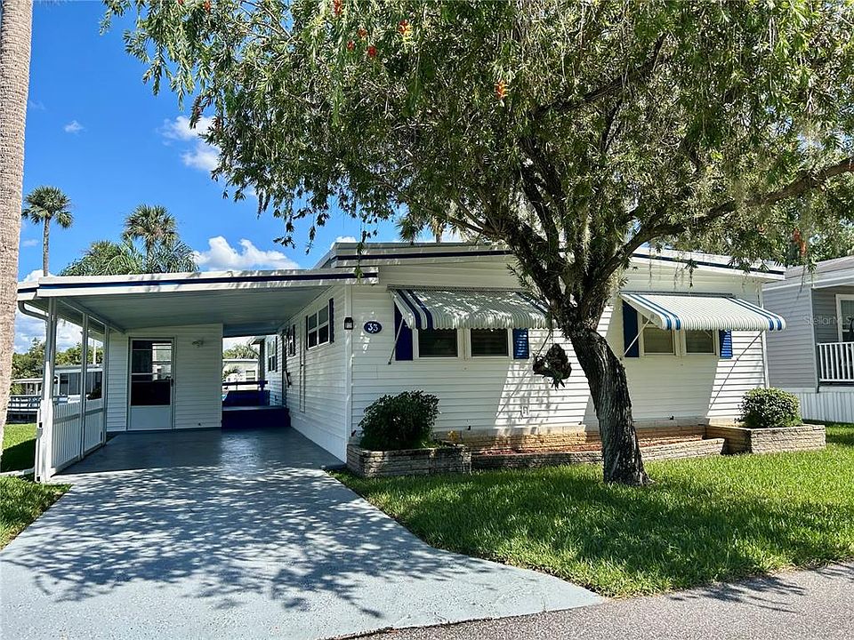 1st image of 33 COCOS PLUMOSA DRIVE