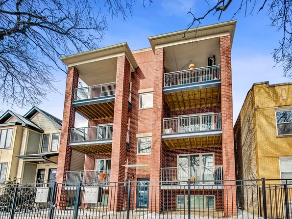 3708 W Cornelia Ave #2E, Chicago, IL 60618