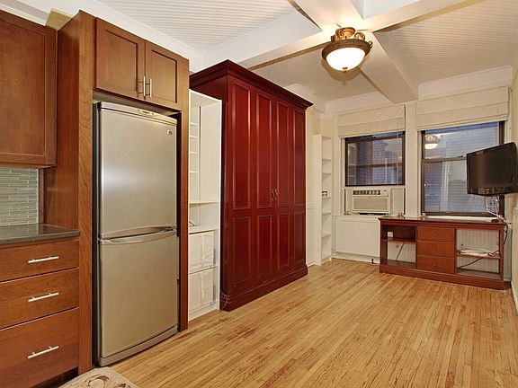 5th image of 457 W 57th St #908