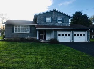 4951 Saint John Dr, Syracuse, NY 13215