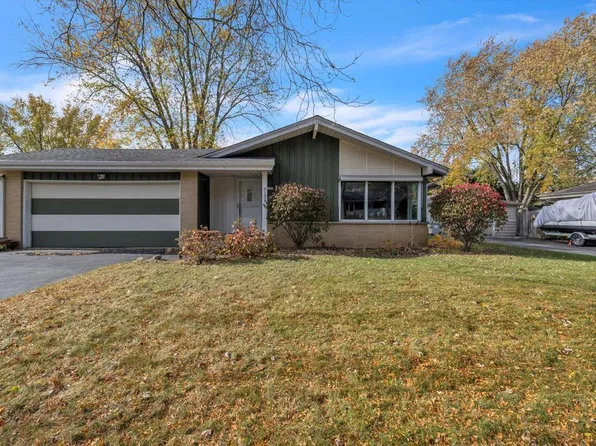 6145 North 122nd STREET, Milwaukee, WI 53225
