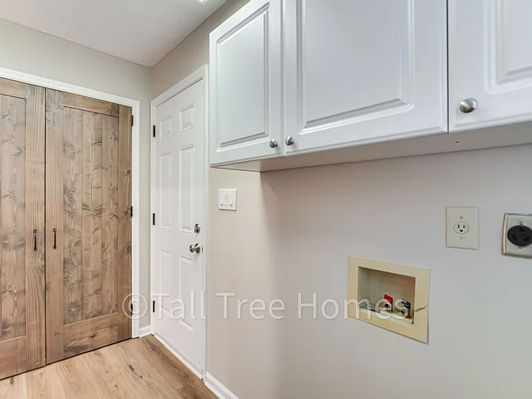 Laundry Room and Pantry Closet