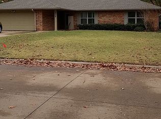 1915 Windsor Dr, Duncan, OK 73533