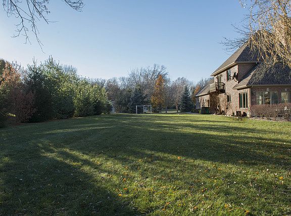 3rd image of 13917 Christina Ln