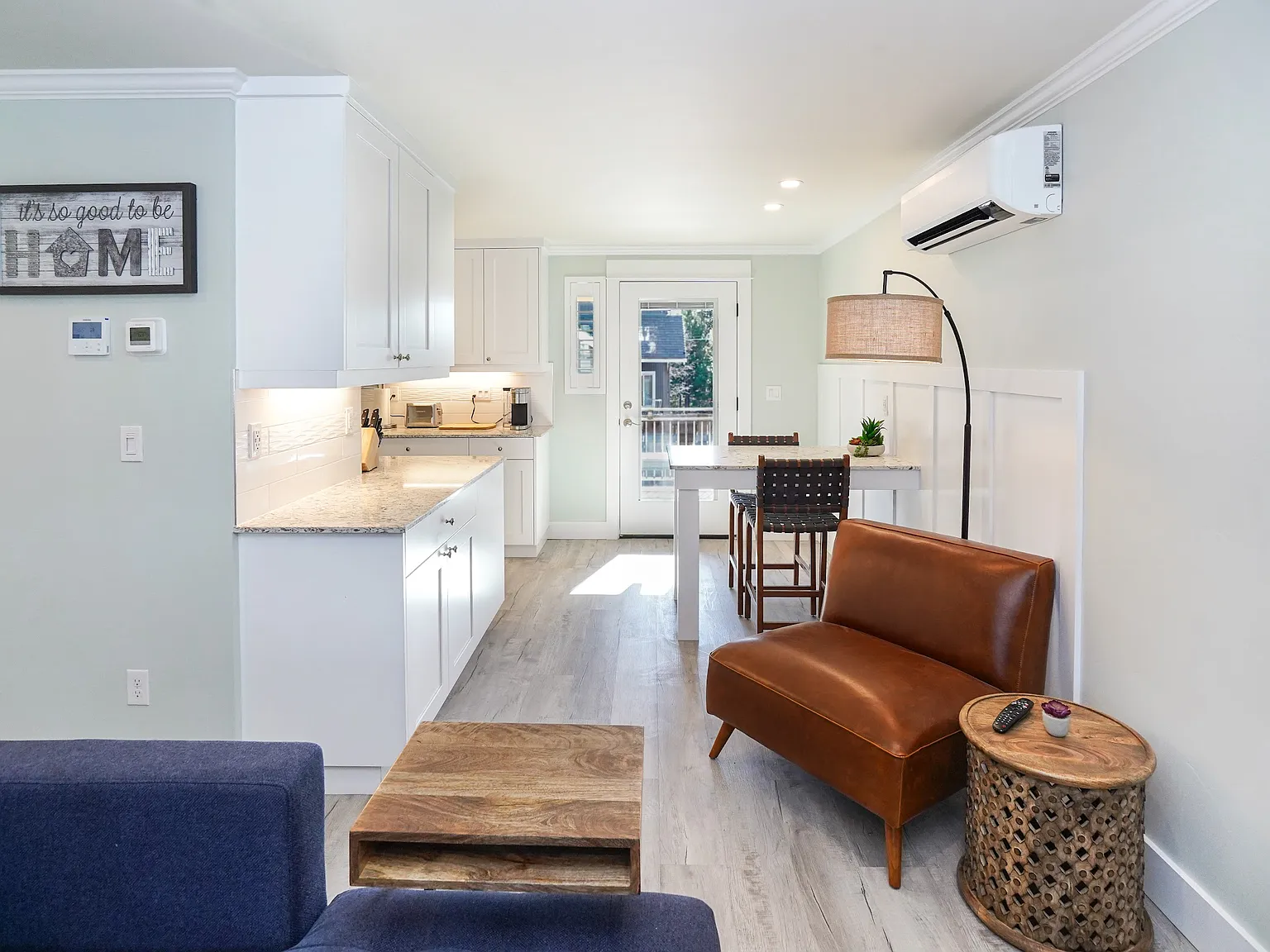 2 bed, 1.5 bath, 900 sqft, $2,395 — Photo 3