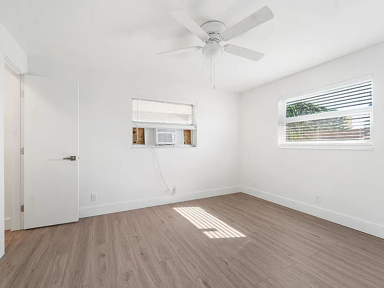 4317 Birdwood St — Photo 5