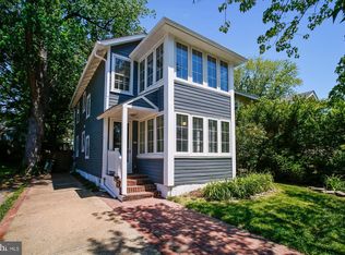 14 E Walnut St, Alexandria, VA 22301