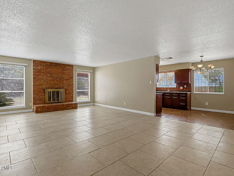 6613 Escondido Dr #B — Photo 4
