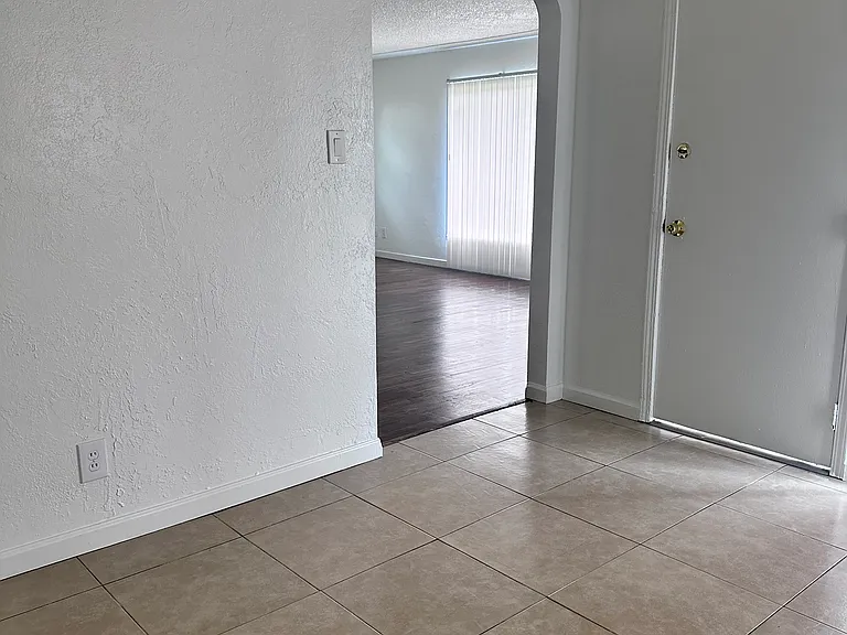 235 E Coolidge Ave #12 — Photo 18