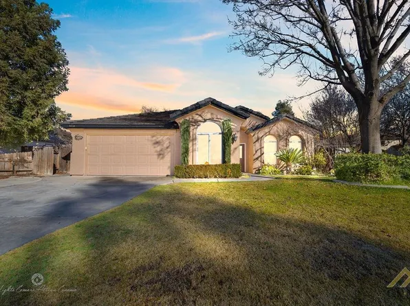 9714 Paper Moon Way, Bakersfield, CA 93312