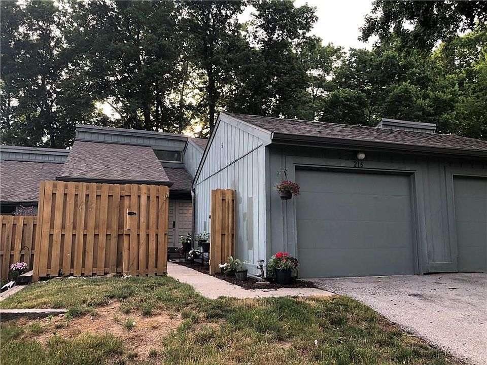 1st image of 216 Sugarwood Ln