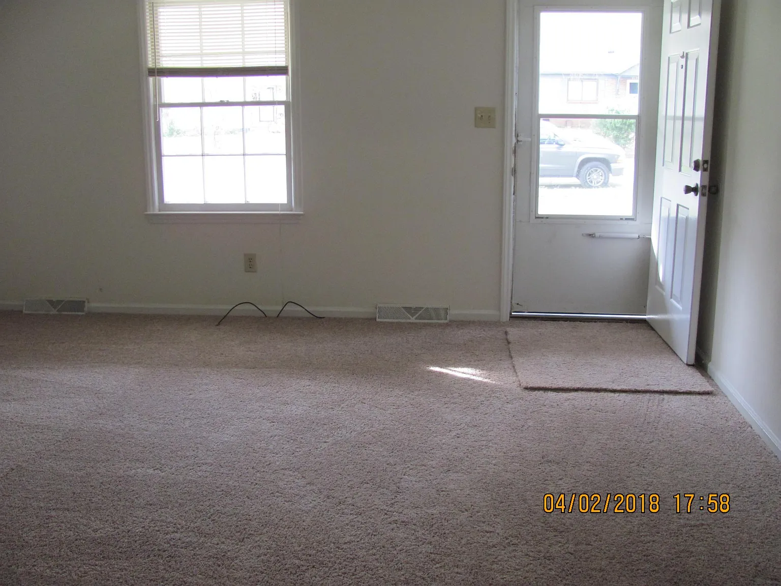 3 bed, 1100 sqft, $1,795 — Photo 2