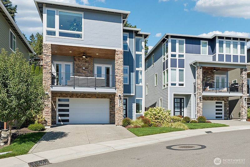 2nd image of 7504 S 129th Place
