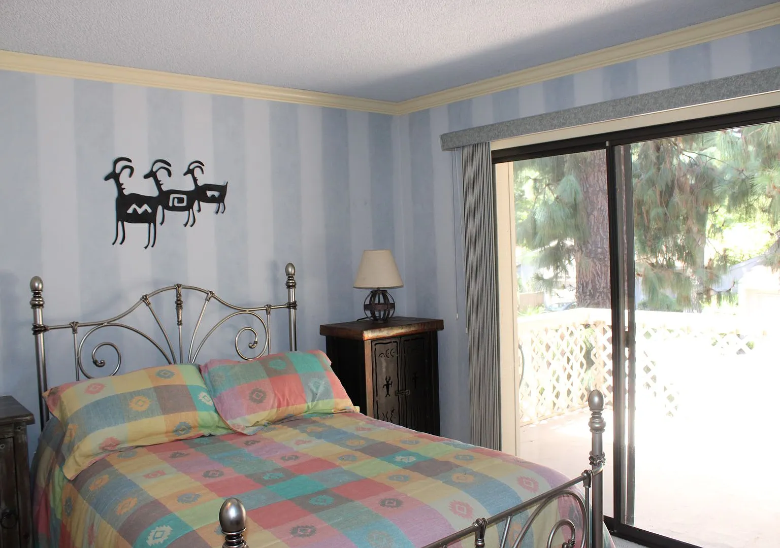 Hartnell Place 400 — Photo 2