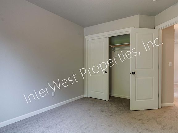 2nd image of 10309 NE 61st Cir