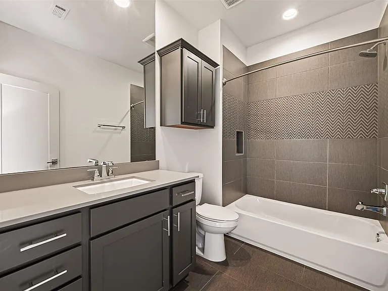 1604 Ovid St #B — Photo 30