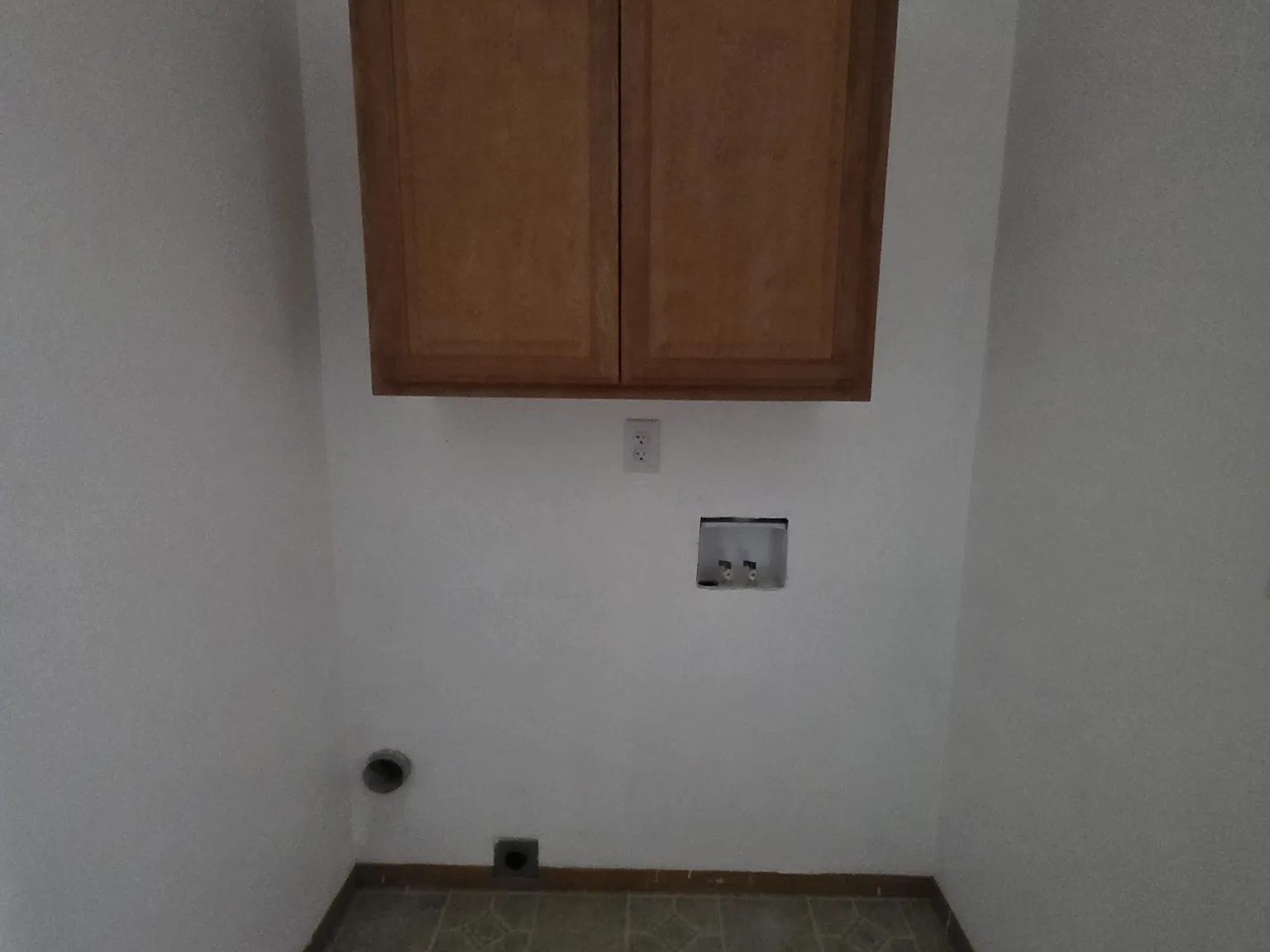 2 bed, 2.5 bath, 1200 sqft, $2,100 — Photo 2
