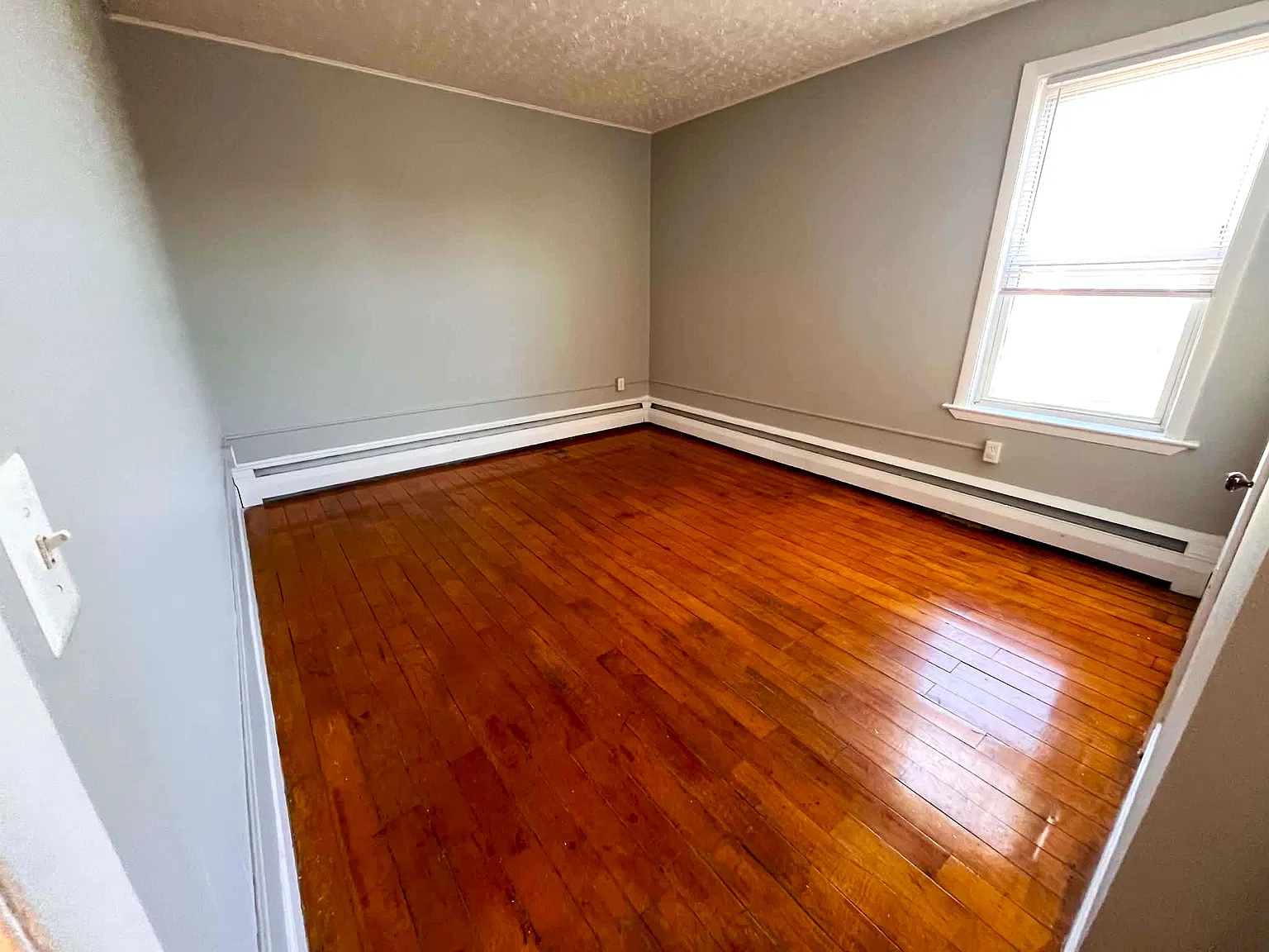 3 bed, $1,450 — Photo 4