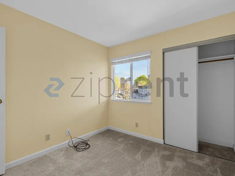 1894 Shirley Dr — Photo 16