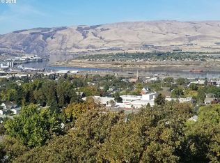 325 E Scenic Dr, The Dalles, OR 97058