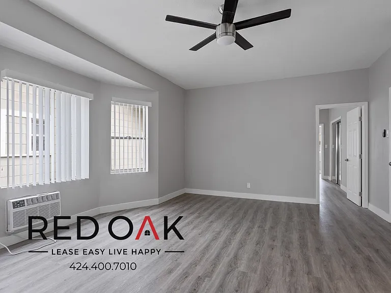 479 E 49th St #481-1/4 — Photo 10