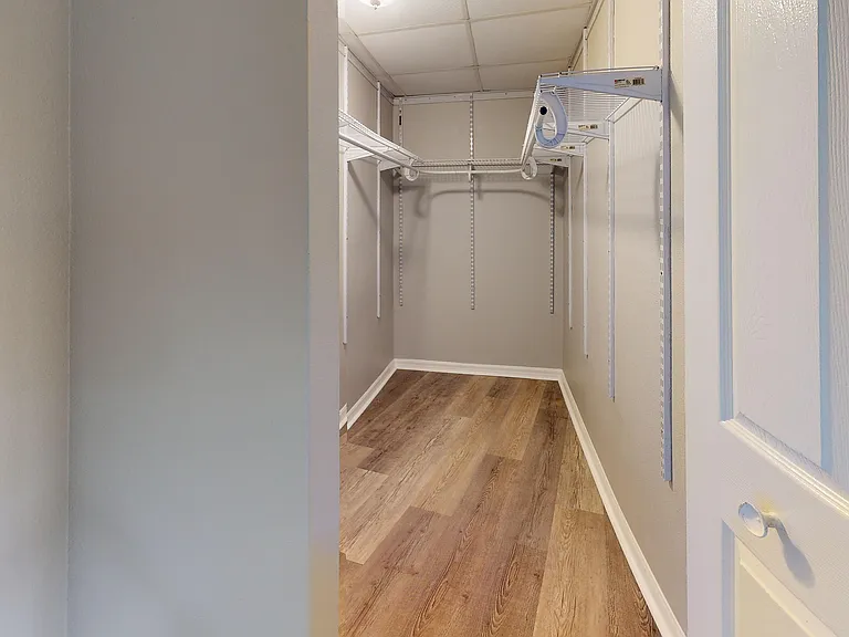 Walk in Closet