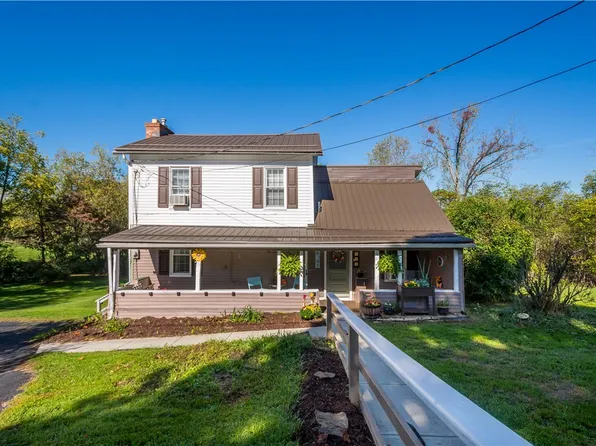 327 Magnolia St, Sturgeon, PA 15082