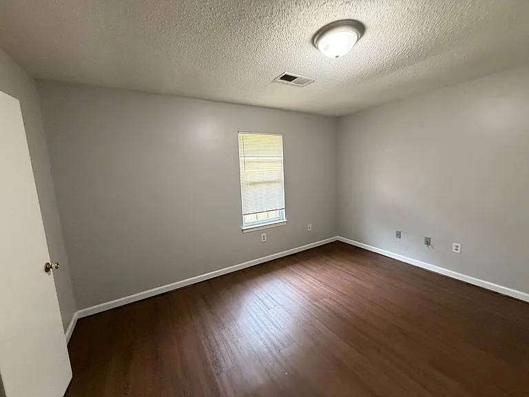 5229 Nail Rd — Photo 8