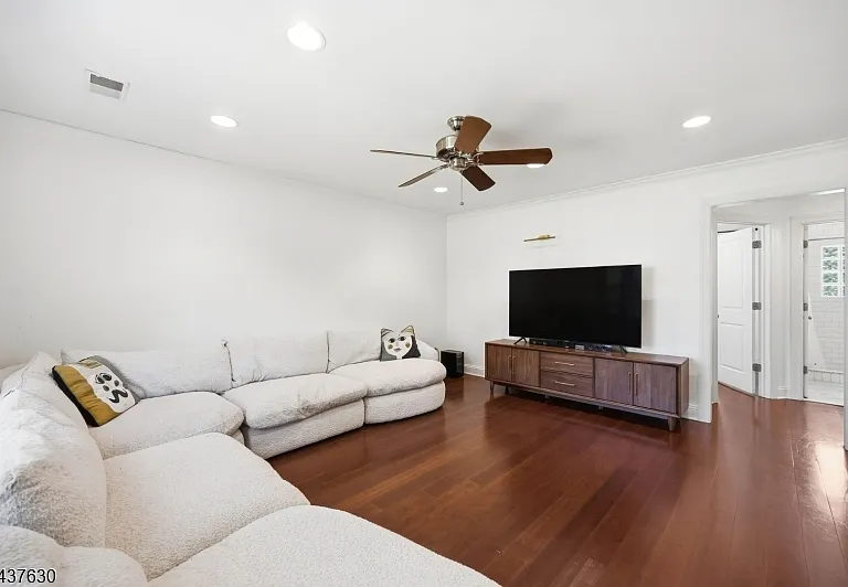 100 Kimball Ave — Photo 26