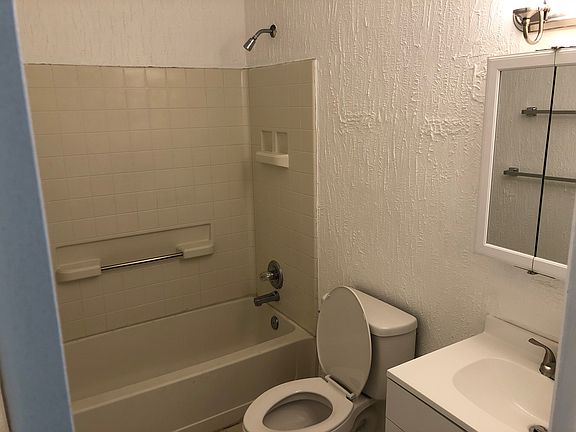 5th image of 410 S Jefferson St