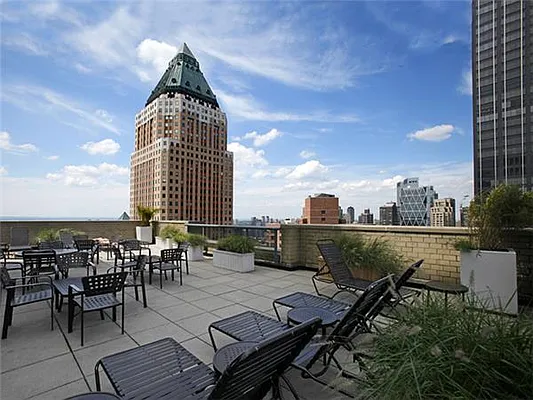 Rented by I & I New York | media 6