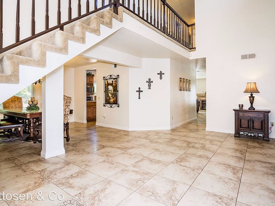 1st image of 644 Bowcreek Dr