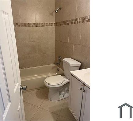 3rd image of 1344 Silverado Dr