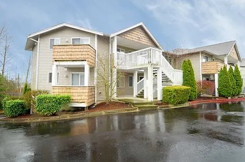 15101 Admiralty Way #201 Photo 1