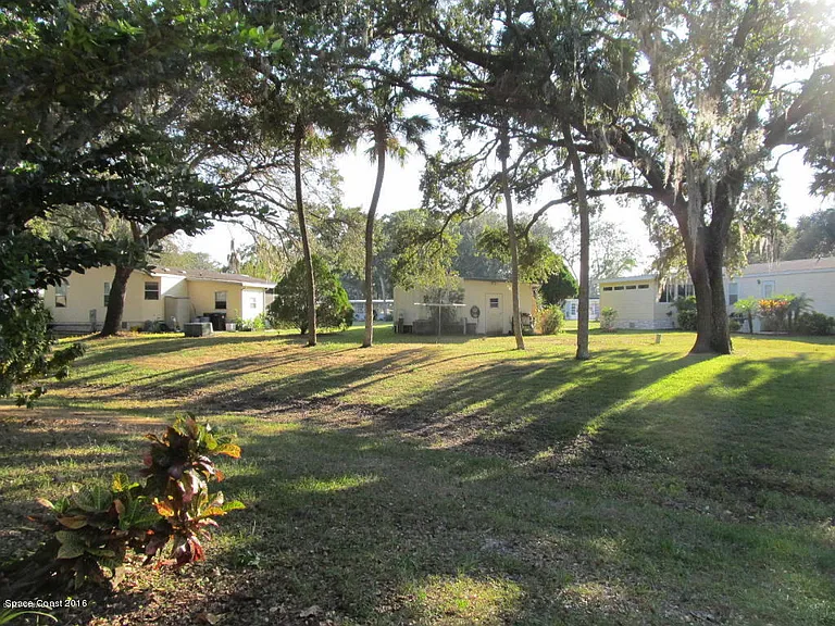 331 Holiday Park Blvd NE — Photo 4