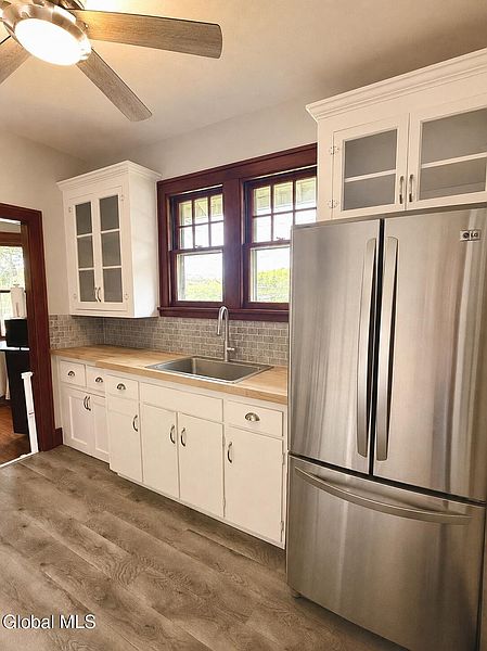 3rd image of 26 Springbrook Road