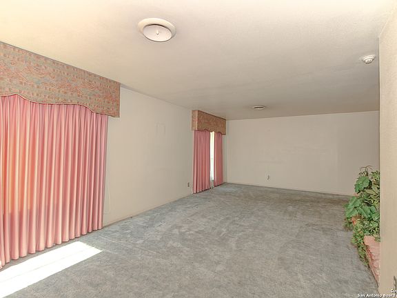 4th image of 103 Clearview