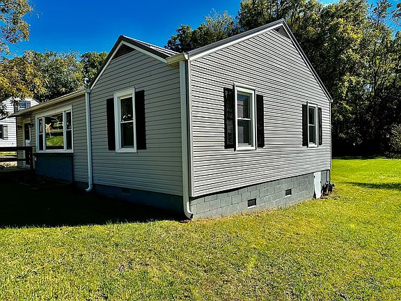 2nd image of 126 Harris Ln