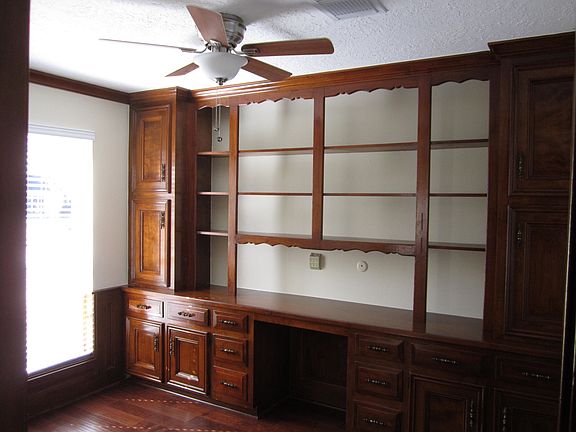 4th image of 15806 Mindywood Ct