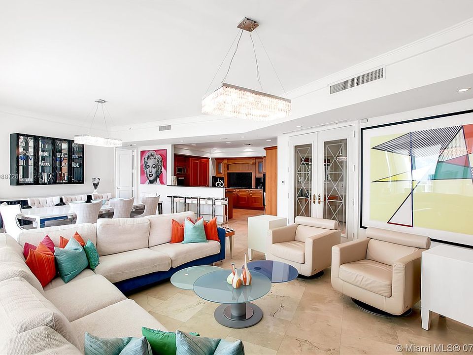 1st image of 20155 NE 38th Ct APT 2005