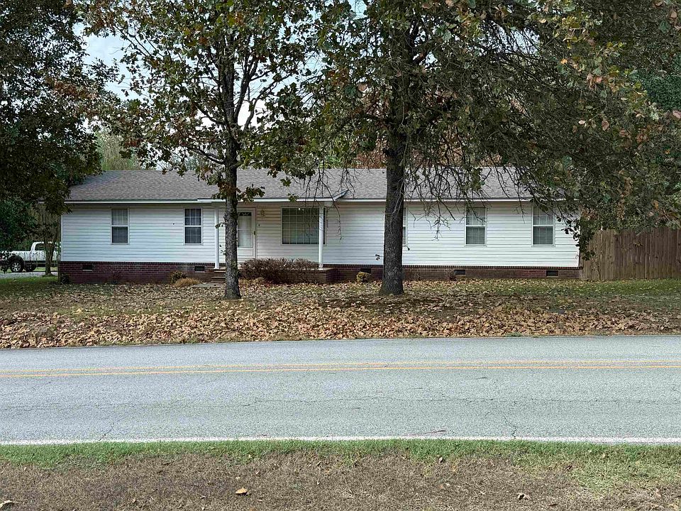 1st image of 220 Smith Rd