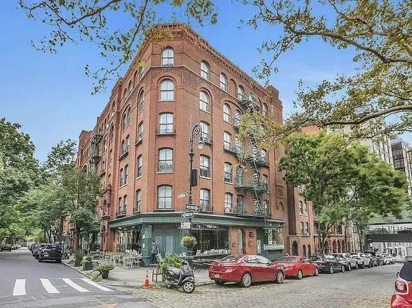 24 Joralemon Street image 1 of 7