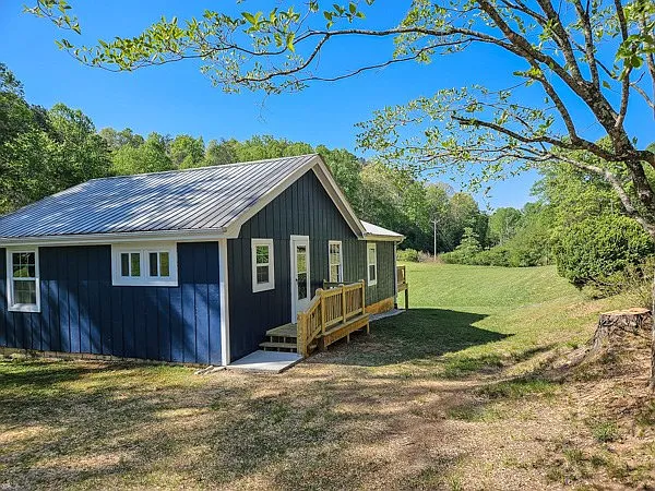 147 Weaver Creek Rd — Photo 33