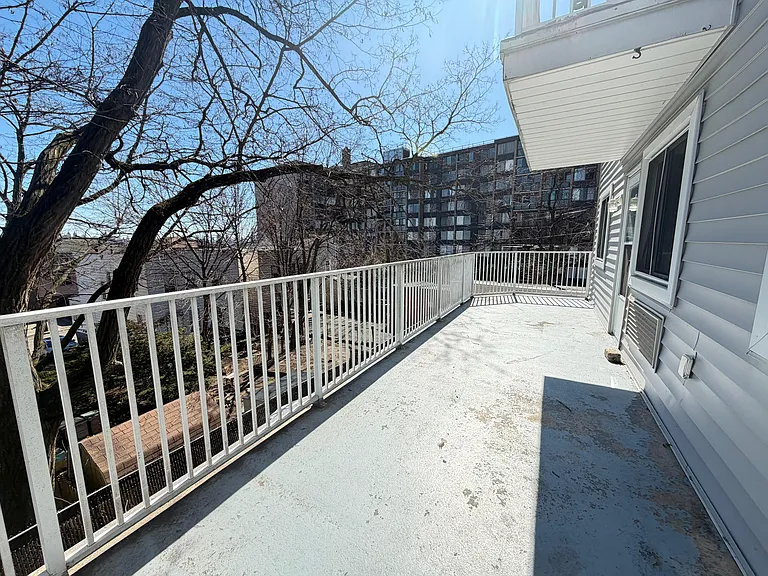 10 Palisade Ave #2C — Photo 8