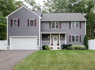 3 Oak St, Burlington, MA 01803