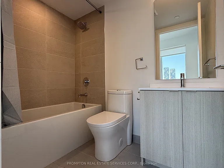 100 Queen St E #3206 — Photo 7