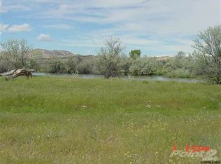 722 Country Rd, Thermopolis, WY 82443